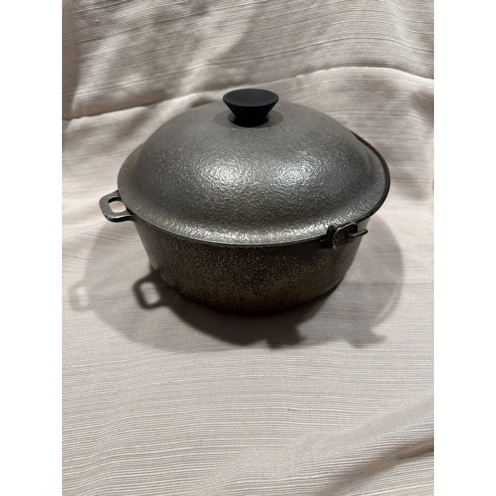 Club Hammercraft Aluminum Pot with Handle and Lid  4.5 Qt. 10